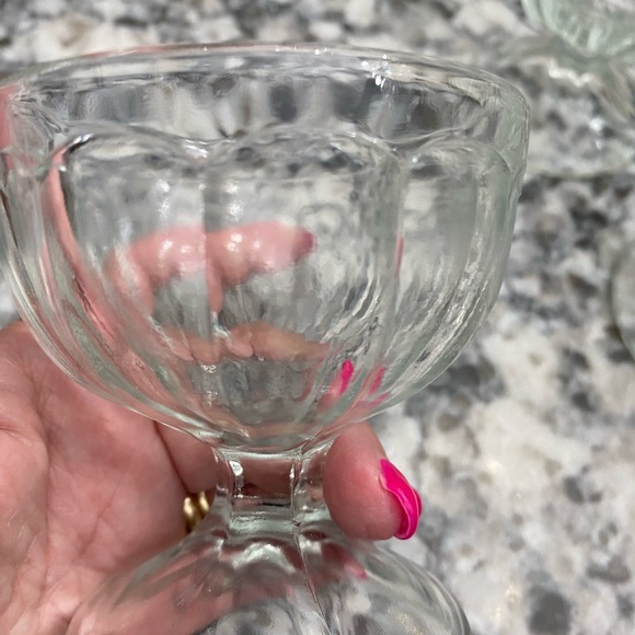 SET OF 4 EUC VTG CLEAR LOW SHERBET FOOTED DISHES - Picture 2 of 7